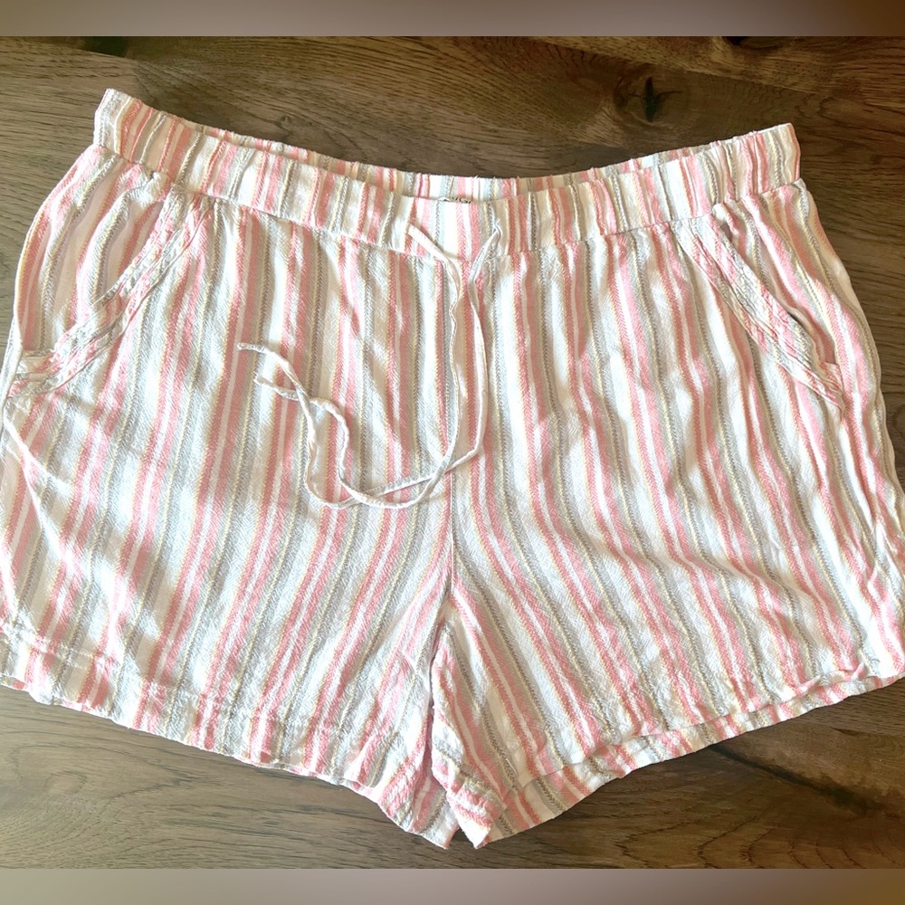 Briggs Ladies' Linen Blend Pull-On Stripe Shorts XXL